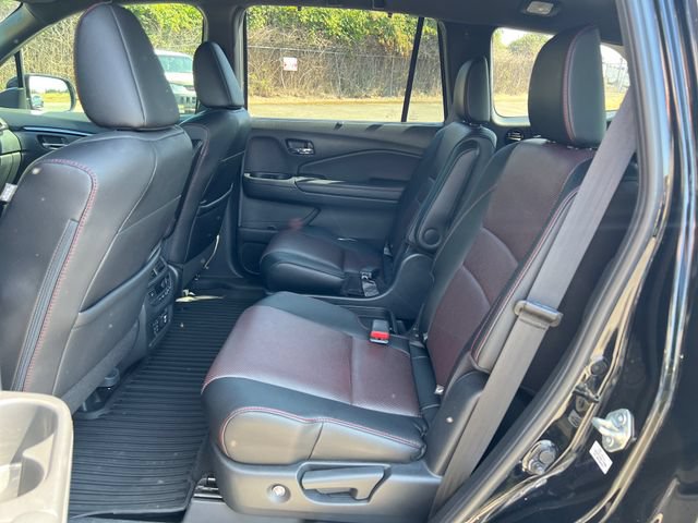 Used 2021 Honda Pilot Black Edition image 14