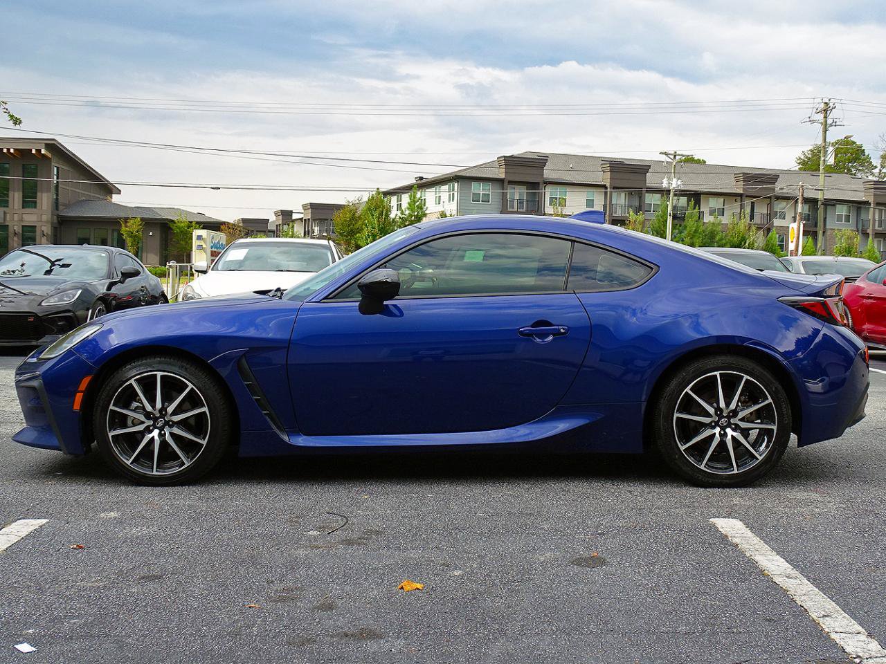 Used 2022 Toyota GR86 RWD image 5