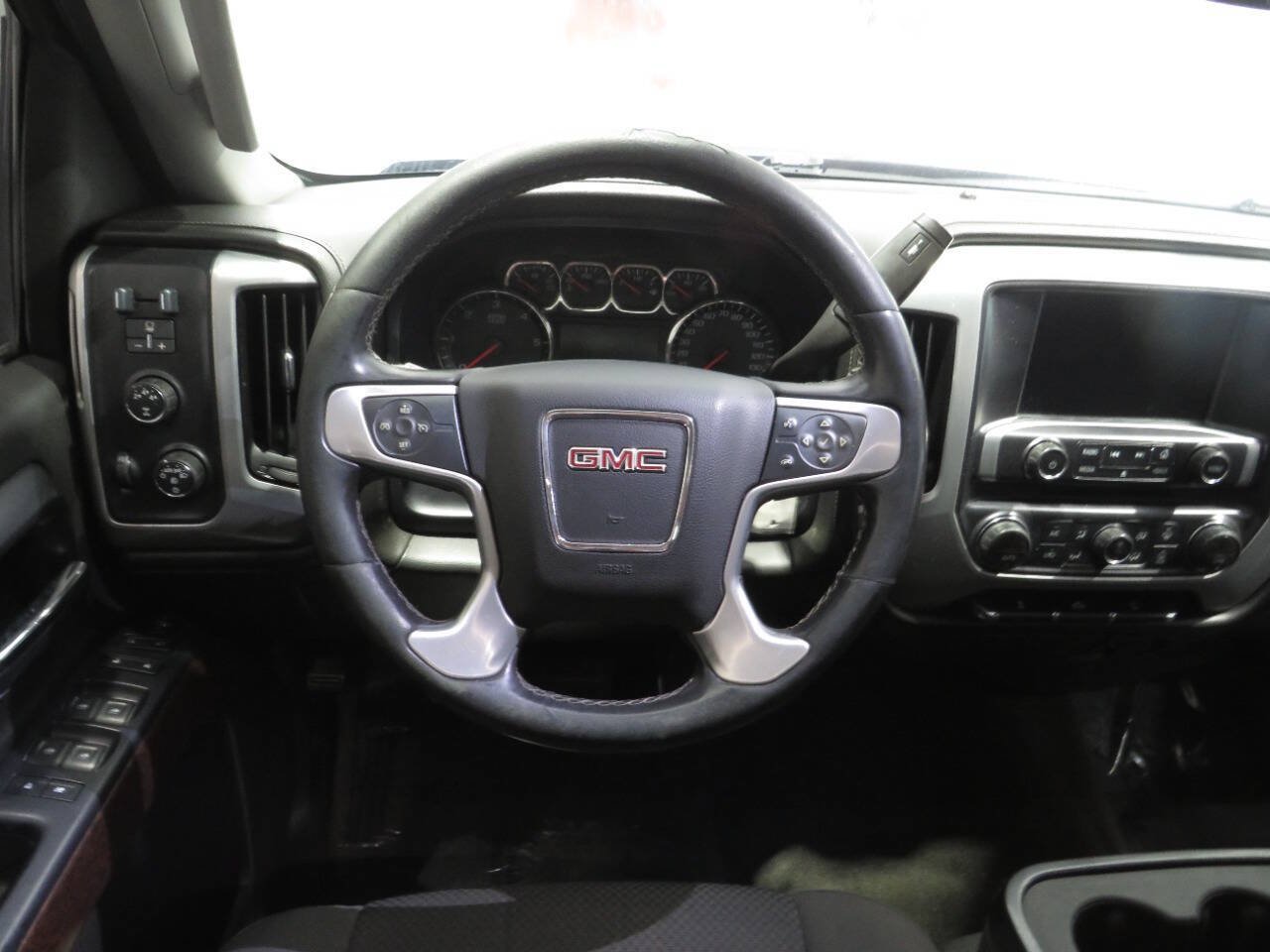 Used 2015 GMC Sierra 2500 SLE w/ SLE Preferred Package AWD/4WD image 15