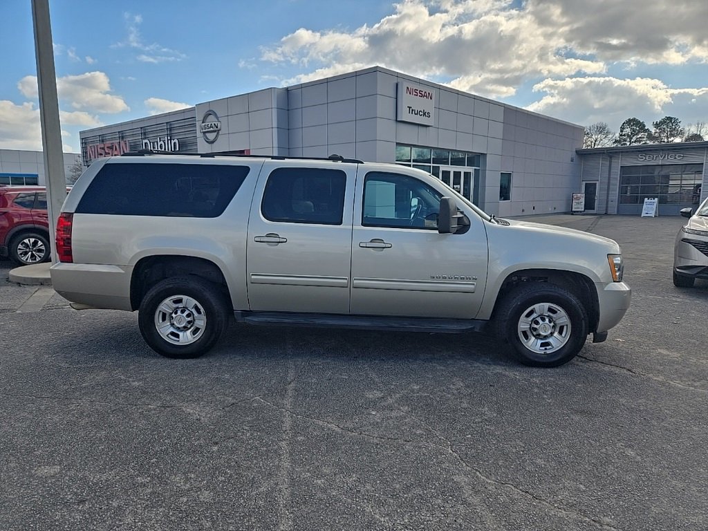 Used 2013 Chevrolet Suburban 2500 LT image 11