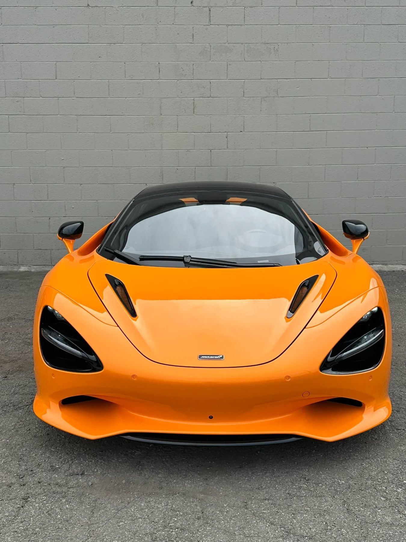 Used 2025 McLaren 750S Spider RWD image 14