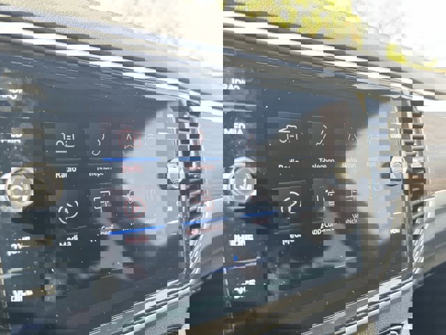 Used 2022 Volkswagen Atlas SE image 14