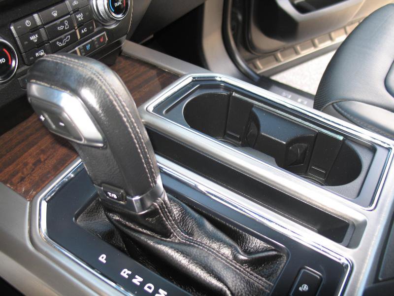 Used 2016 Ford F150 Platinum w/ Equipment Group 701A Luxury image 38