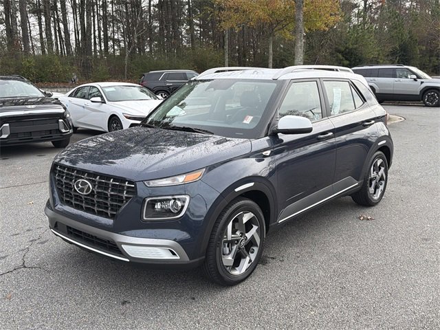 Certified 2025 Hyundai Venue Limited image 3