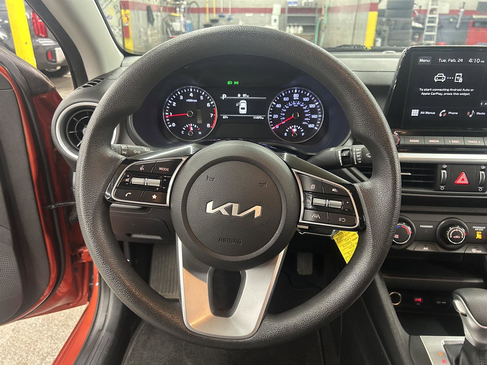 Used 2023 Kia Forte LXS w/ LXS Technology Package image 13