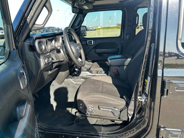 Used 2023 Jeep Gladiator Willys image 18