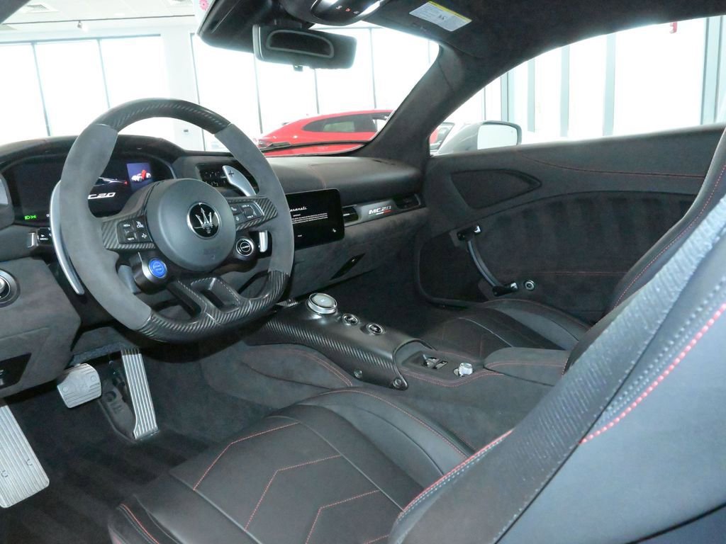 Used 2023 Maserati MC20 Coupe image 30