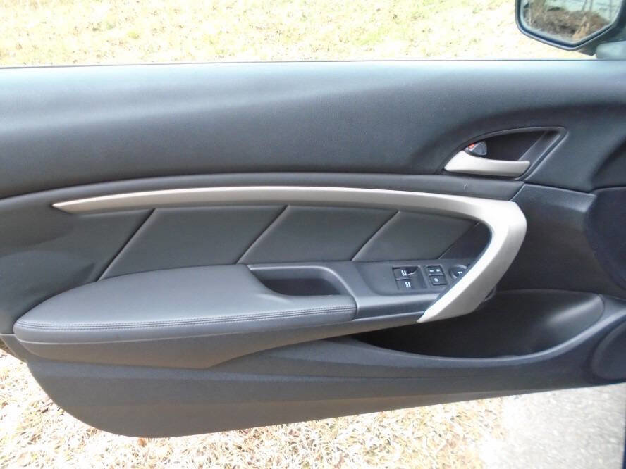 Used 2010 Honda Accord EX-L image 17