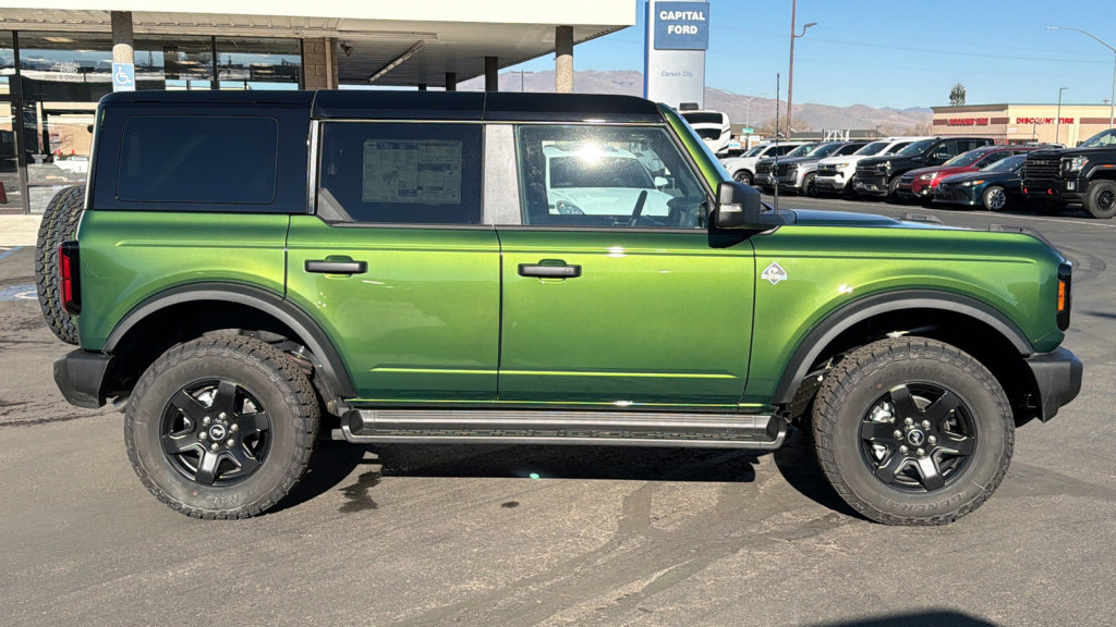 New 2025 Ford Bronco Outer Banks image 2