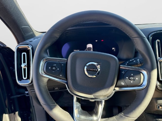 Certified 2023 Volvo C40 P8 Recharge Ultimate AWD/4WD image 14