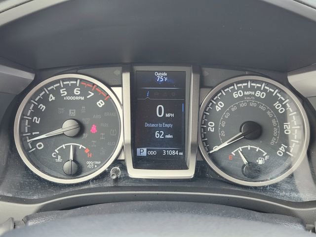 Used 2022 Toyota Tacoma SR5 w/ Technology Package image 11