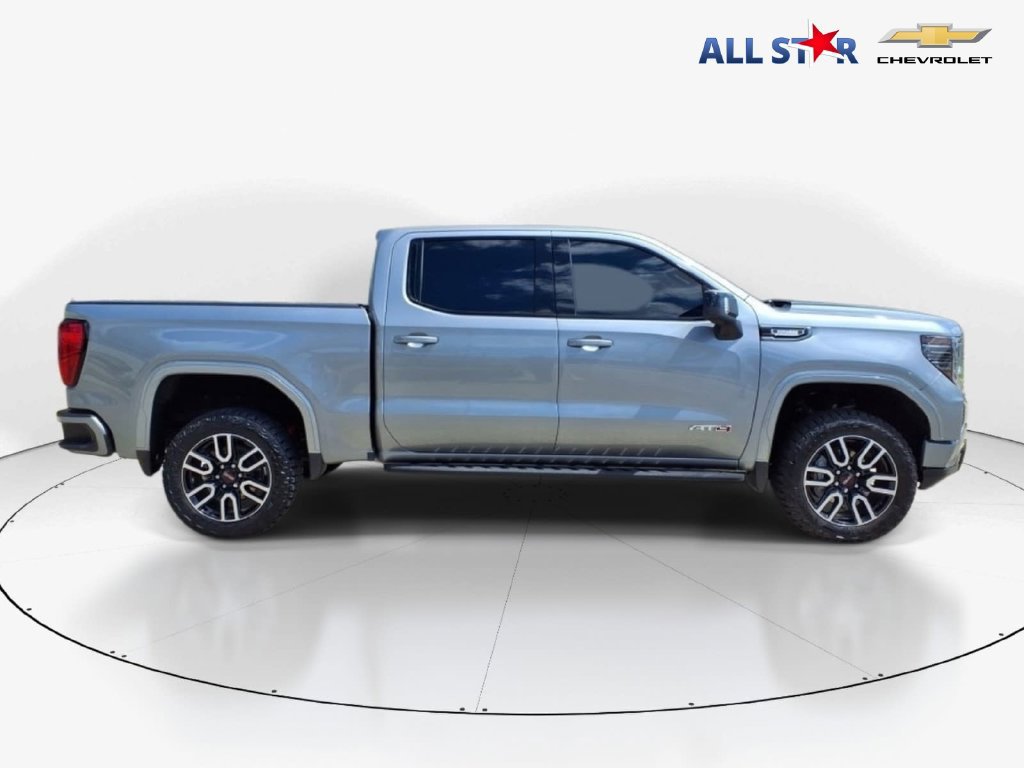 Used 2025 GMC Sierra 1500 AT4 w/ AT4 Premium Package AWD/4WD image 4