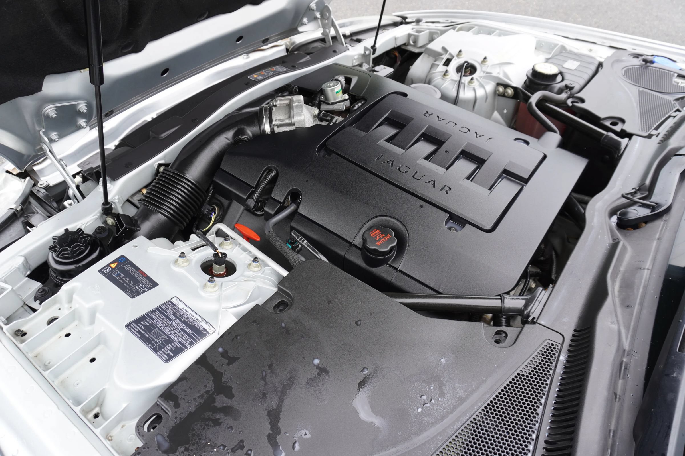 Used 2007 Jaguar XK Convertible RWD image 34