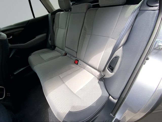 Used 2025 Subaru Outback Premium AWD/4WD image 31