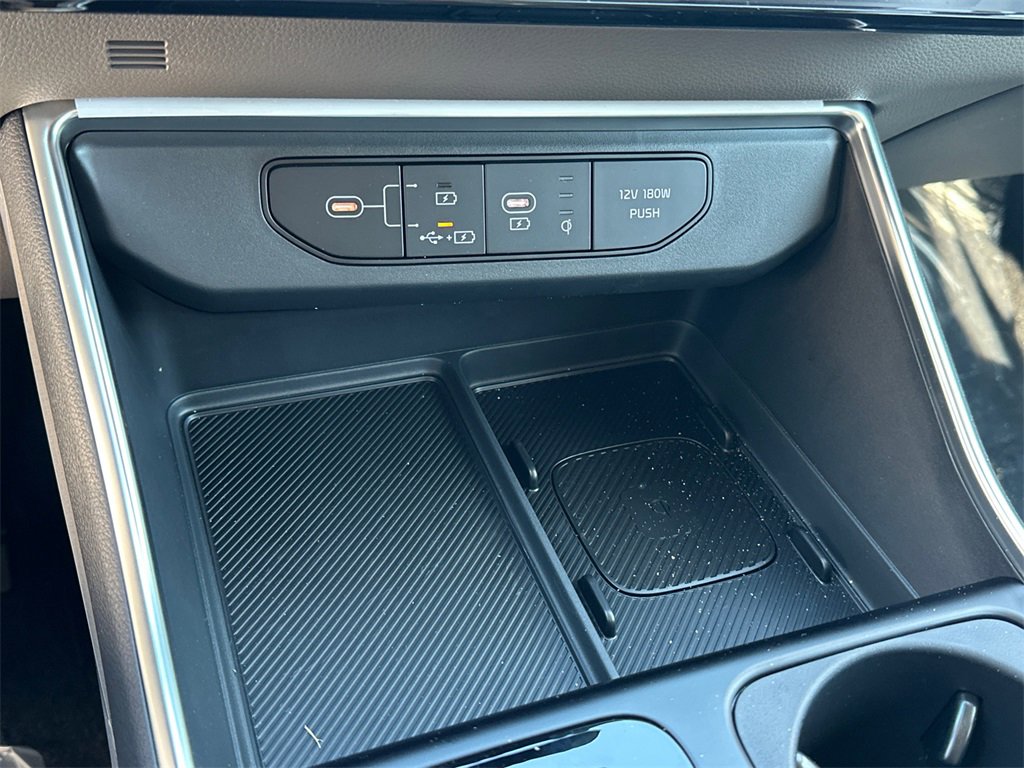 New 2026 Kia Carnival EX image 22
