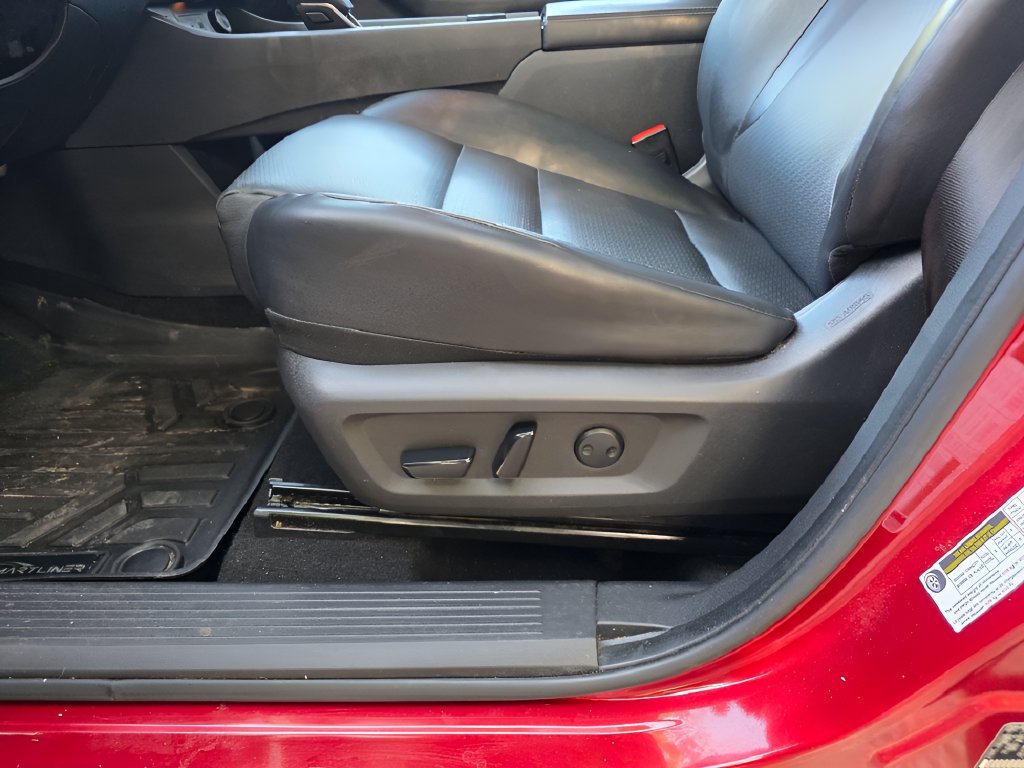 Used 2021 Nissan Rogue SV w/ Premium Package AWD/4WD image 17
