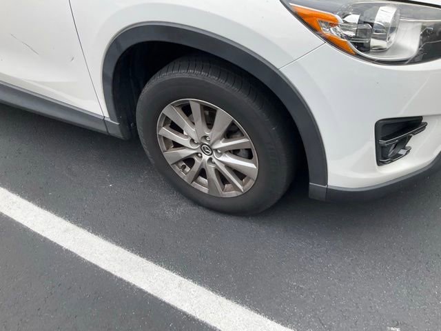 Used 2016 MAZDA CX-5 Touring FWD image 2