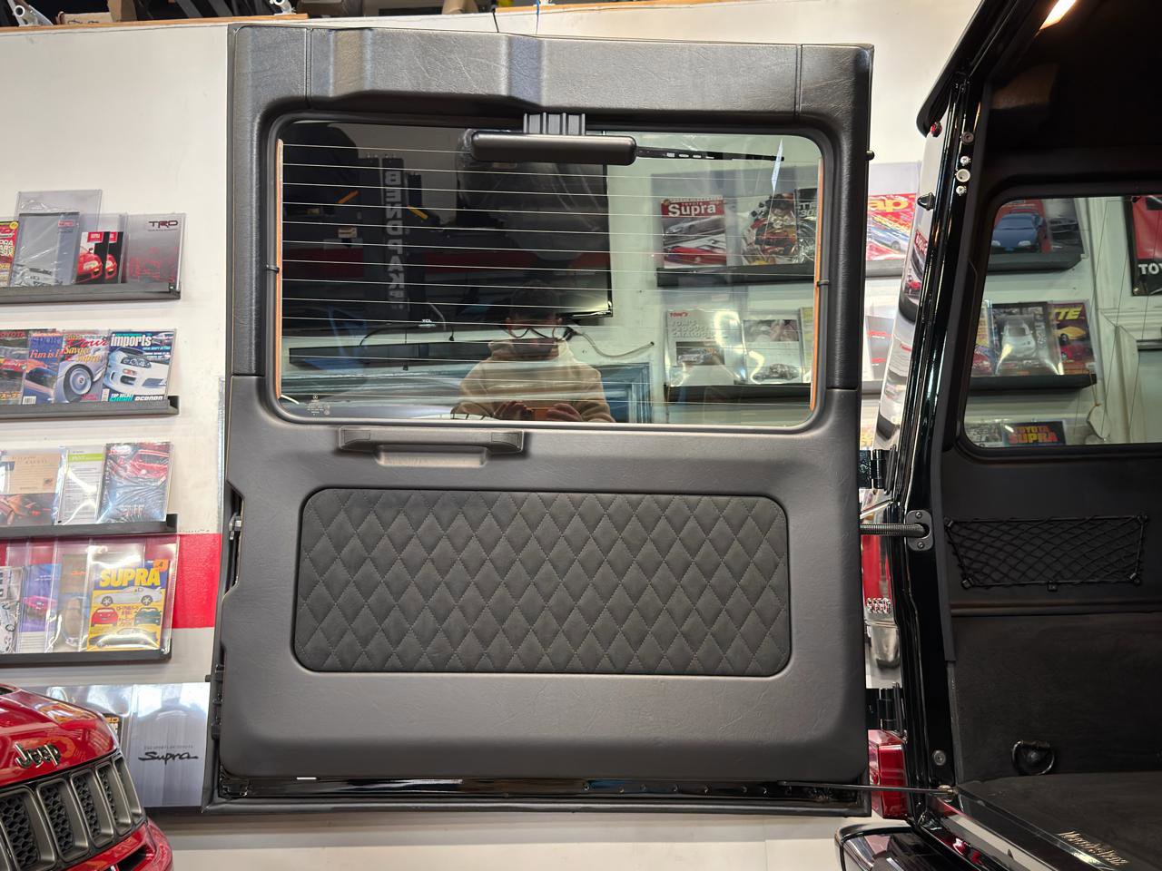 Used 2017 Mercedes-Benz G 550 Squared image 30