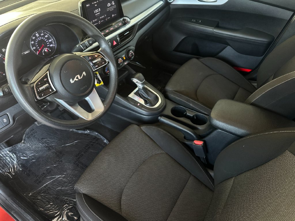 Used 2024 Kia Forte LXS FWD image 9