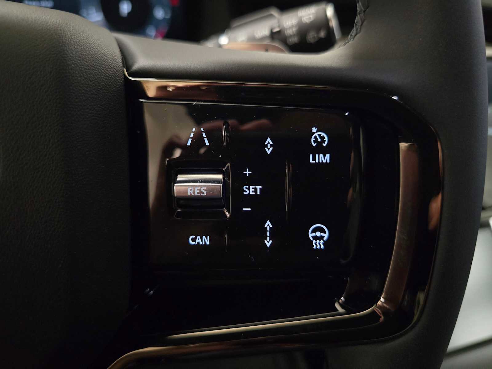 New 2026 Land Rover Range Rover Evoque S AWD/4WD image 31