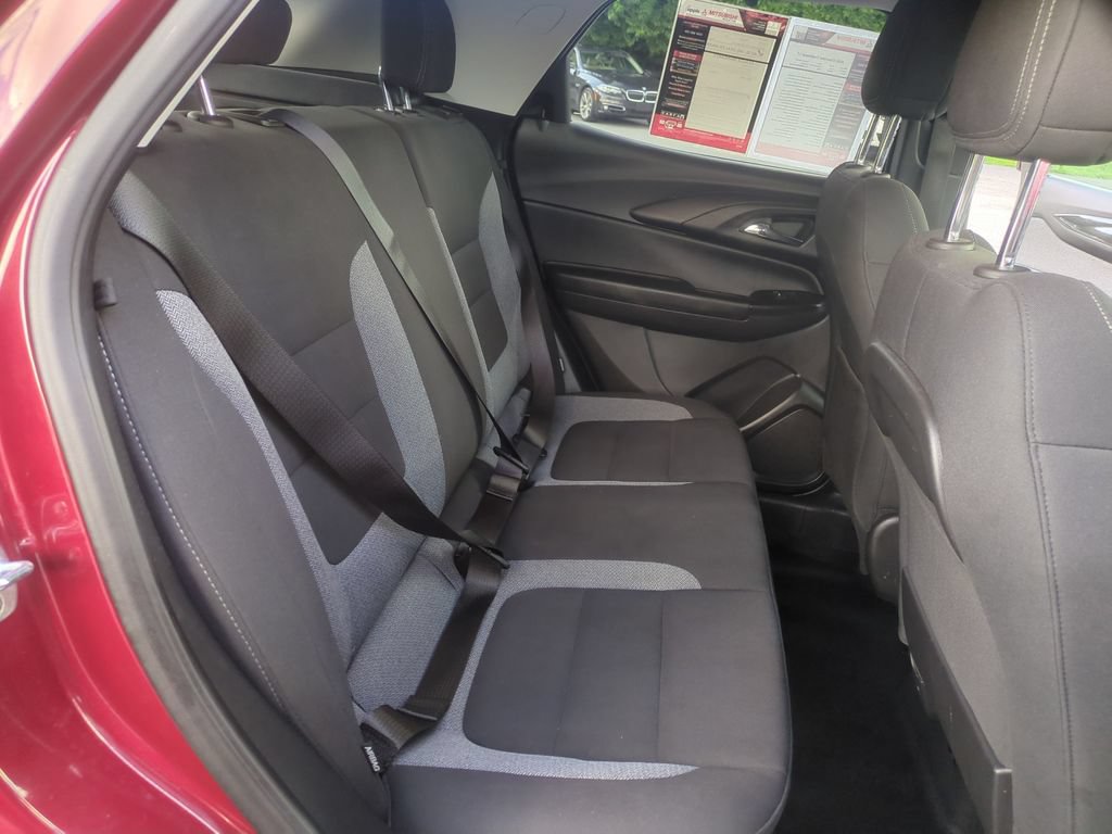 Used 2025 Chevrolet TrailBlazer LT FWD image 15