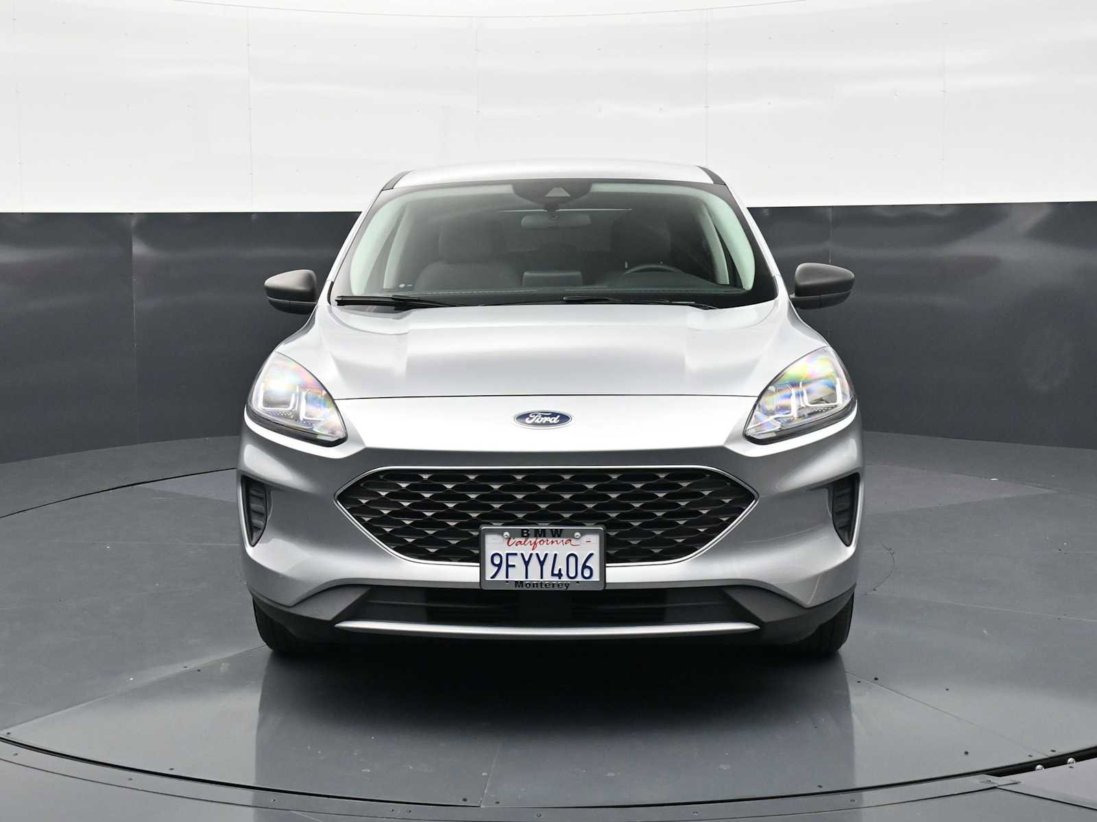 Used 2022 Ford Escape SE w/ Convenience Package FWD image 2