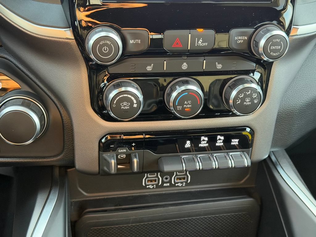 Used 2026 RAM 1500 Big Horn AWD/4WD image 16