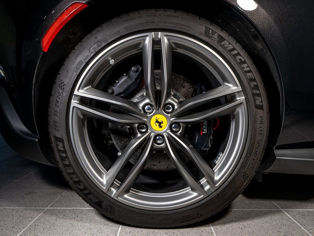 Certified 2022 Ferrari Roma image 34