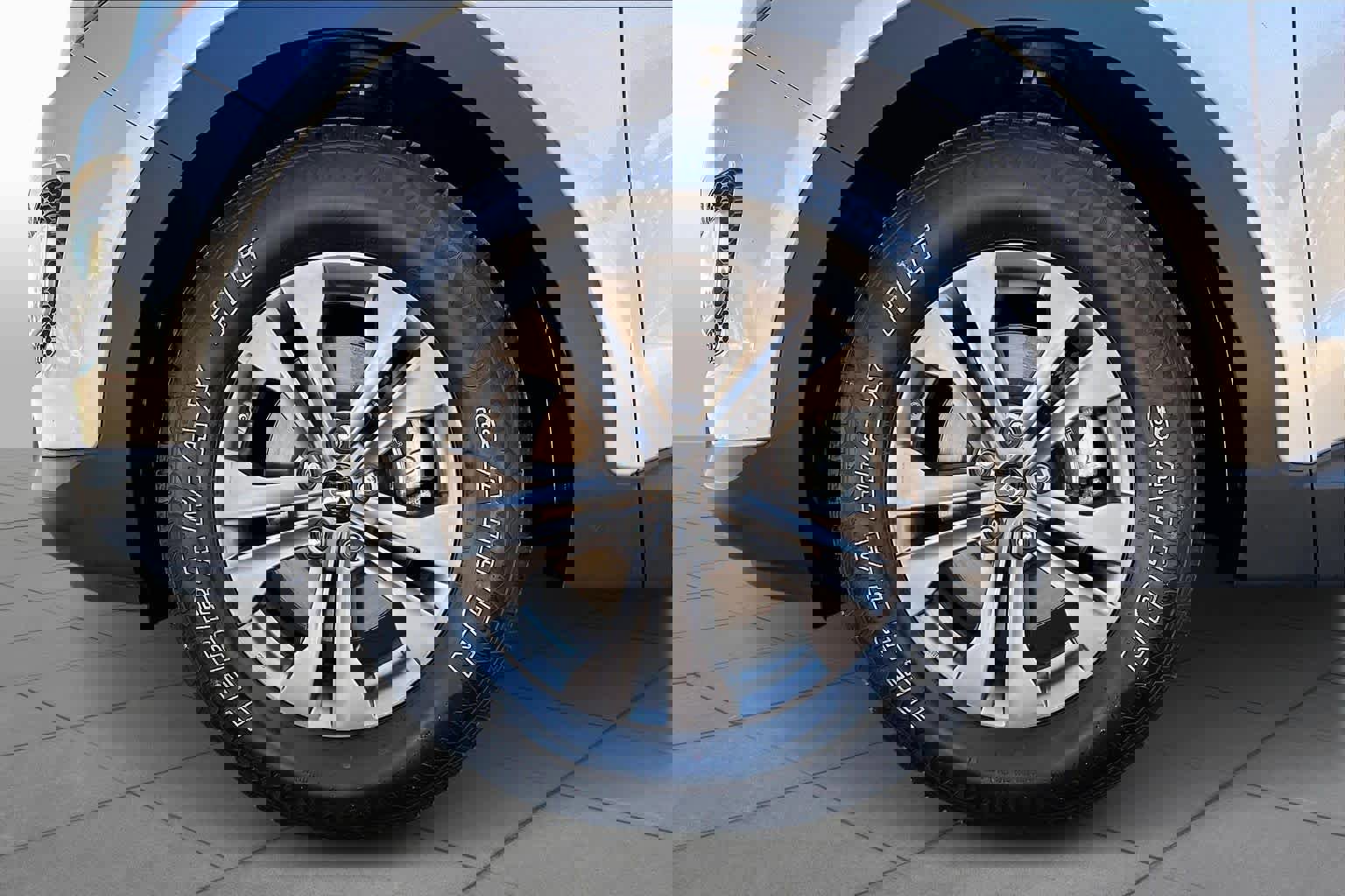 Used 2015 Hyundai Santa Fe Sport w/ Option Group 04 image 9