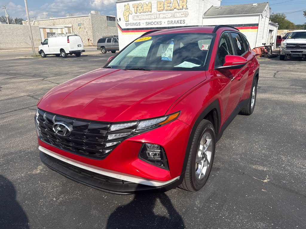 Used 2022 Hyundai Tucson SEL w/ Cargo Package AWD/4WD image 3