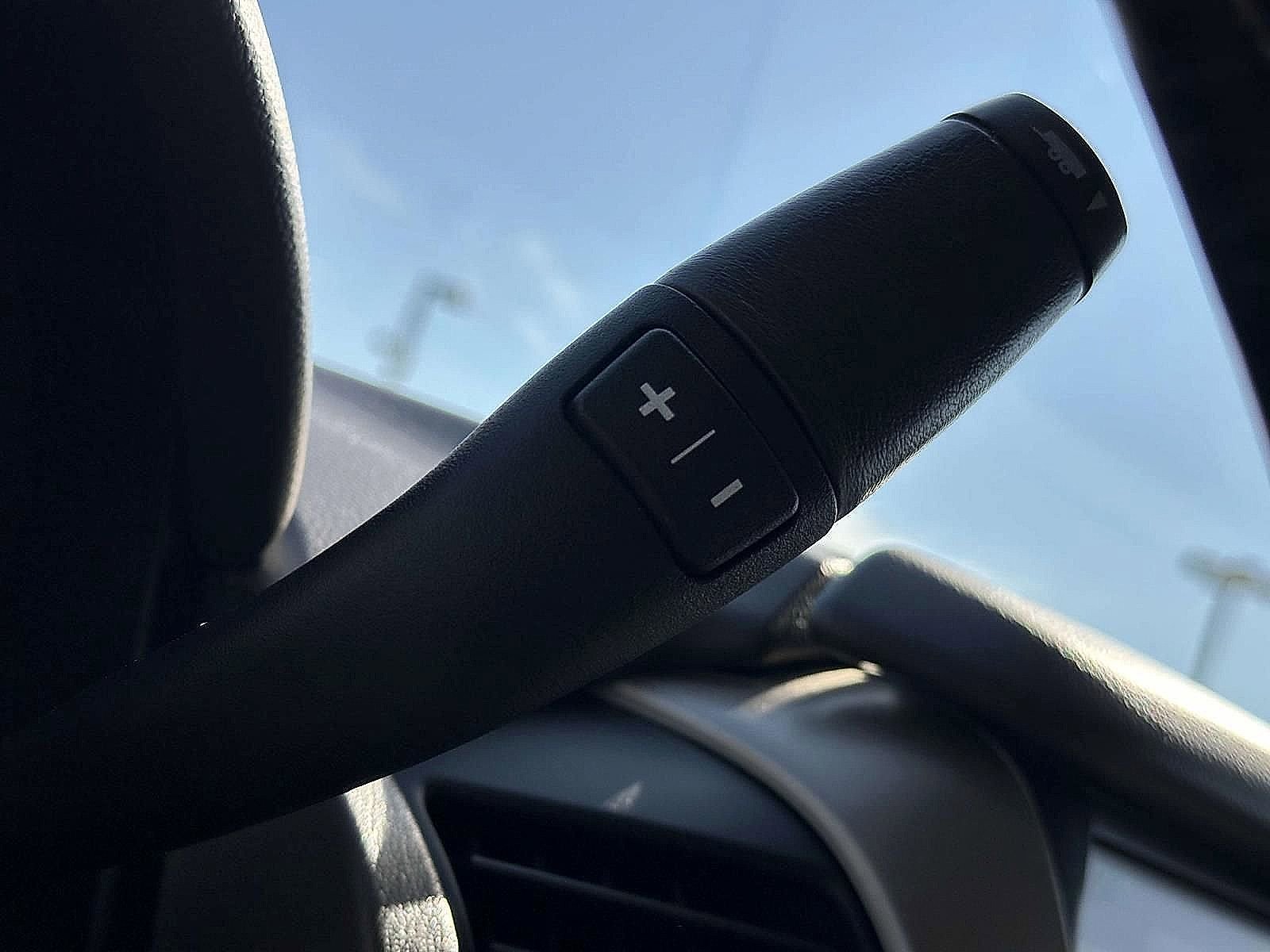 Used 2019 GMC Yukon Denali image 25