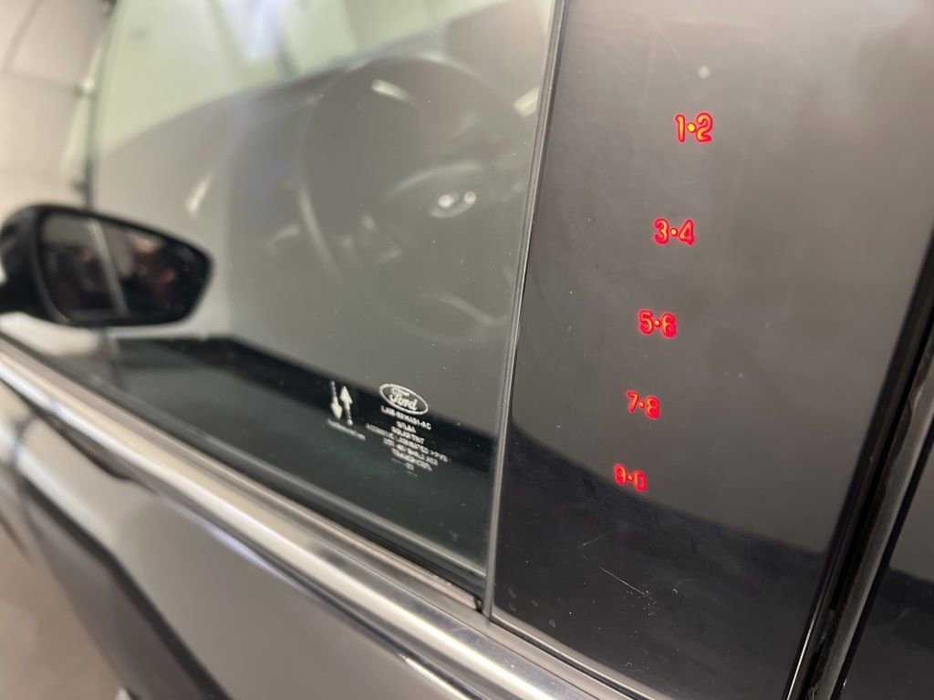 Certified 2020 Ford Escape Titanium image 32