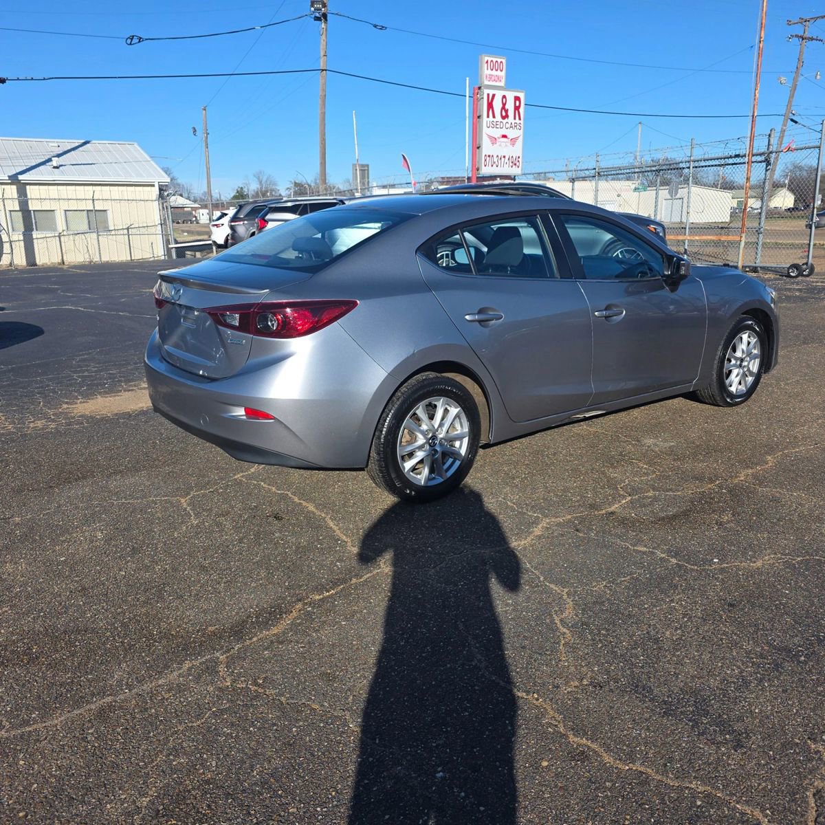 Used 2016 MAZDA MAZDA3 i Touring image 3