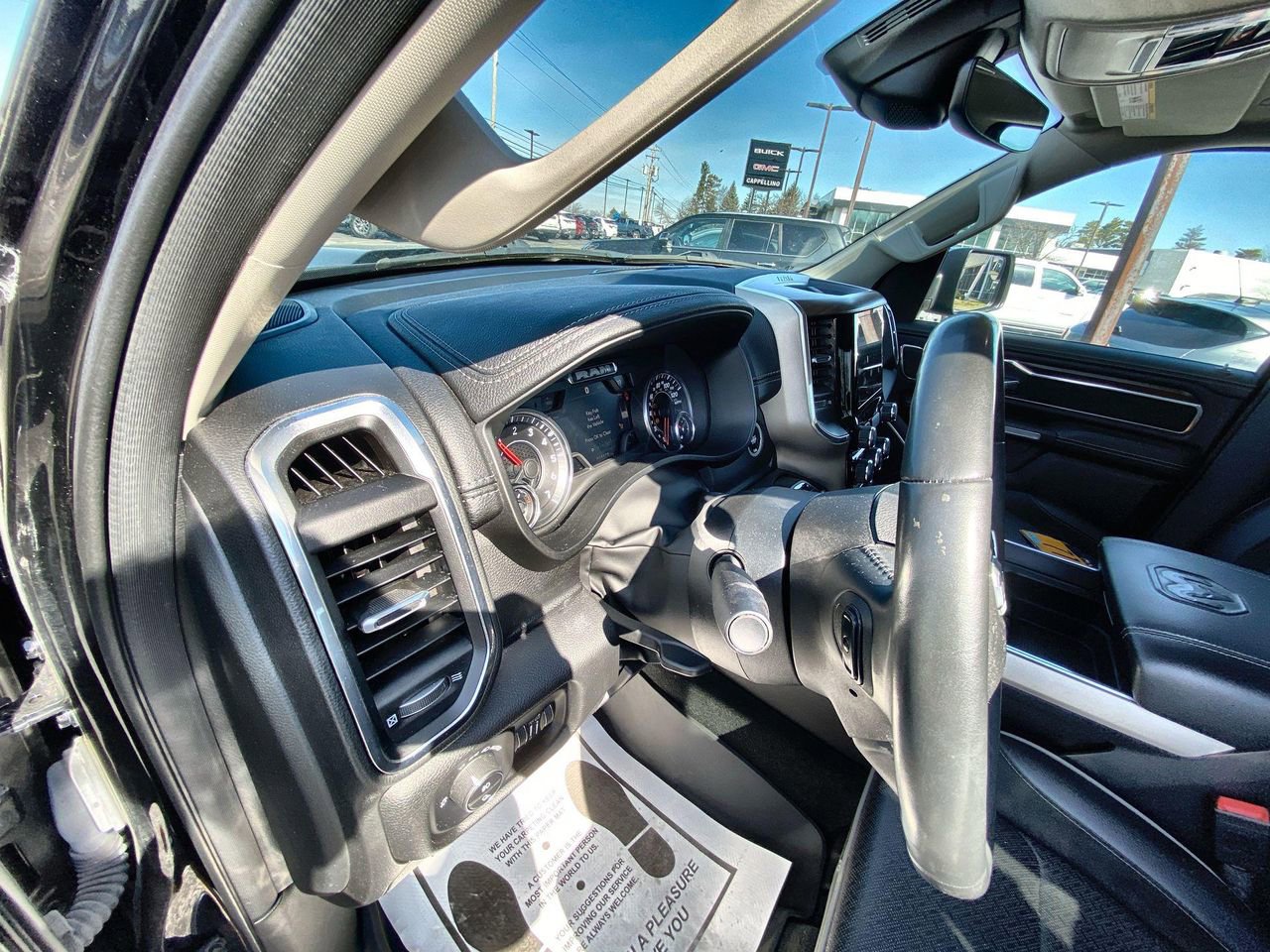 Used 2022 RAM 1500 Laramie image 9