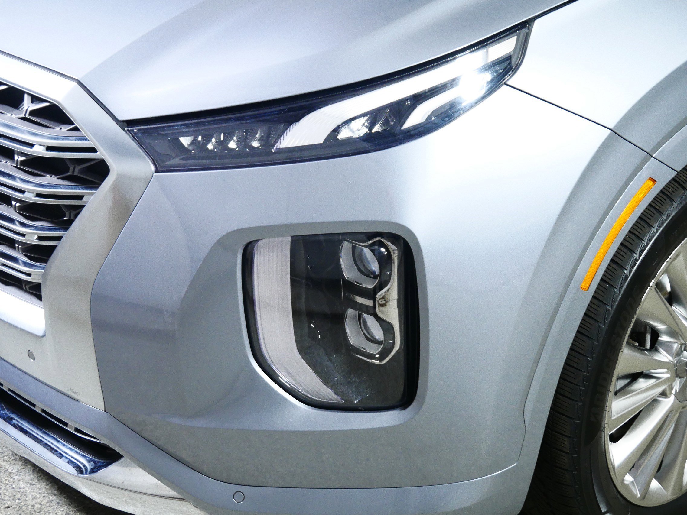 Used 2020 Hyundai Palisade Limited w/ Winter Weather Package AWD/4WD image 16
