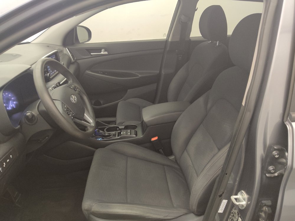 Used 2021 Hyundai Tucson Value FWD image 17