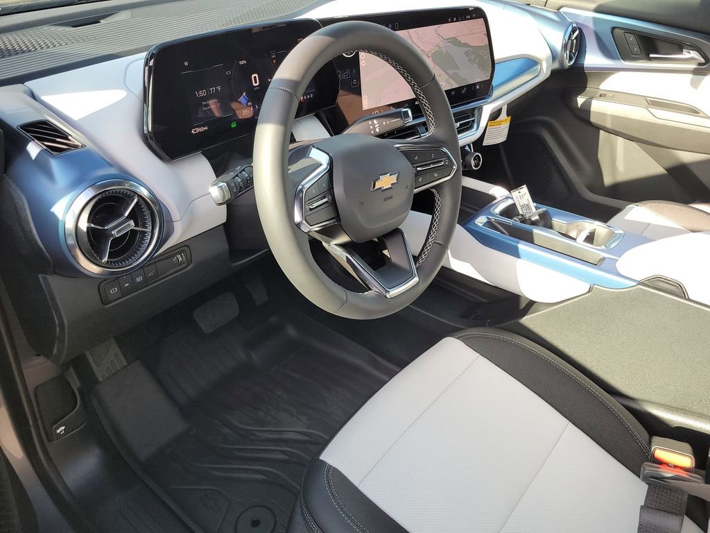 New 2026 Chevrolet Equinox EV LT image 10