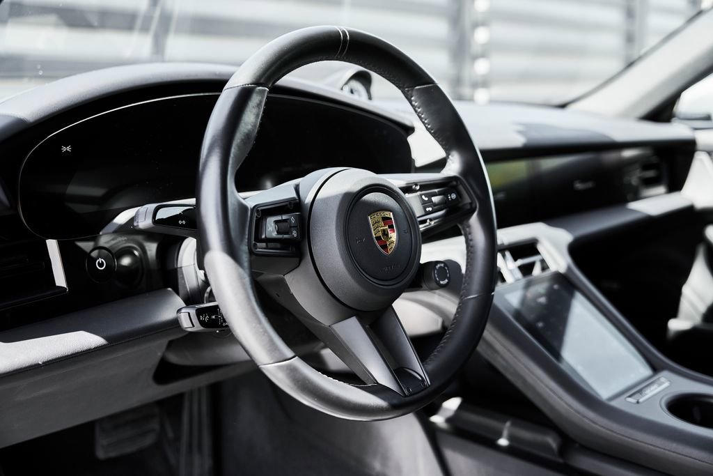 Used 2022 Porsche Taycan 4 Cross Turismo image 38