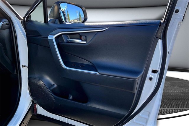 Used 2023 Toyota RAV4 XSE image 28