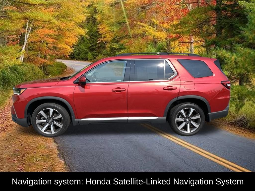 Used 2023 Honda Pilot Touring image 6