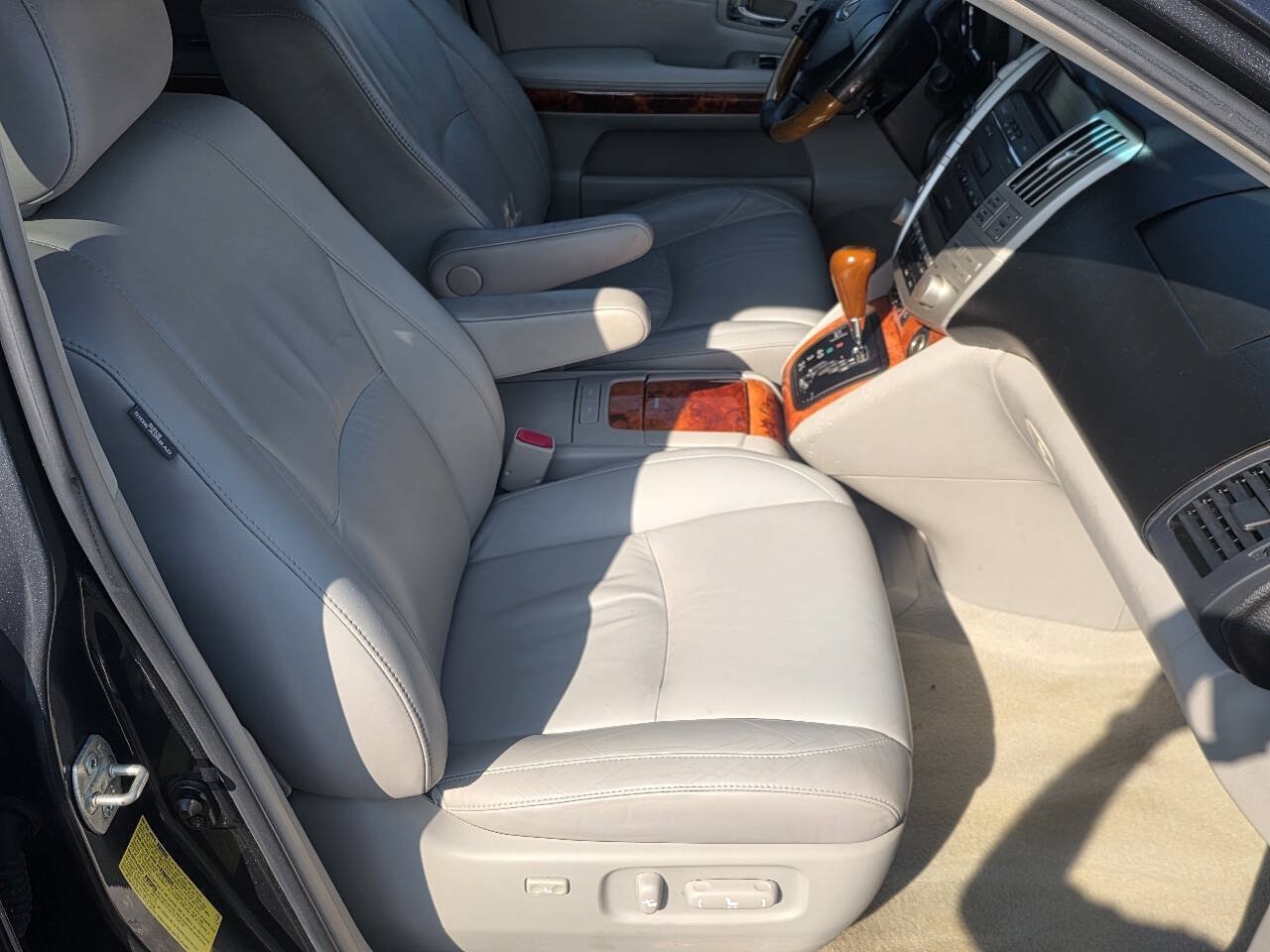 Used 2006 Lexus RX 330 AWD image 10