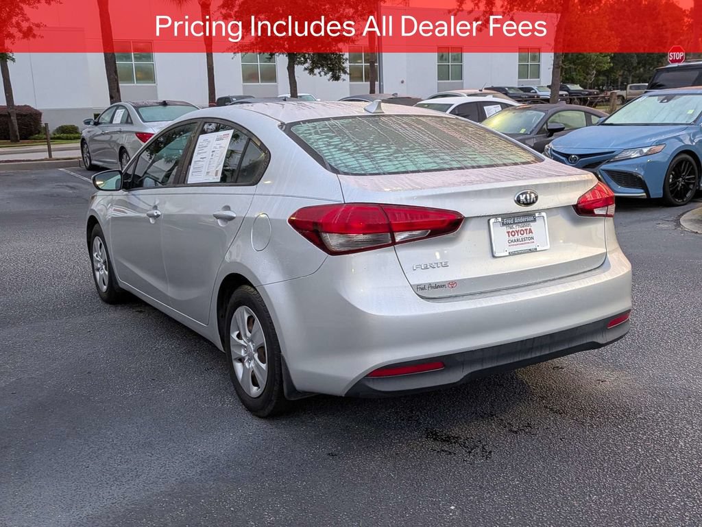 Used 2017 Kia Forte LX FWD image 6