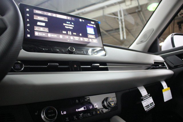 New 2026 Mitsubishi Outlander SE AWD/4WD image 12