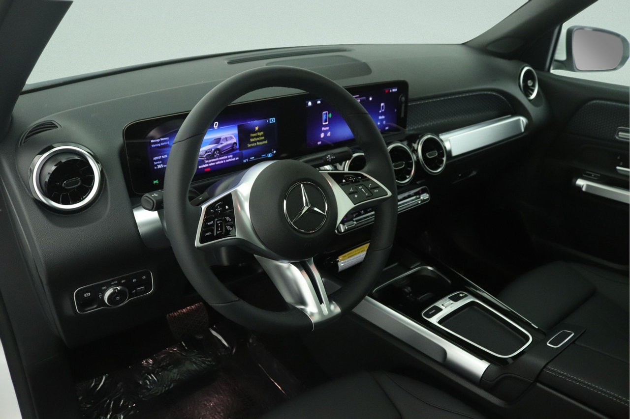 New 2026 Mercedes-Benz GLB 250 image 4