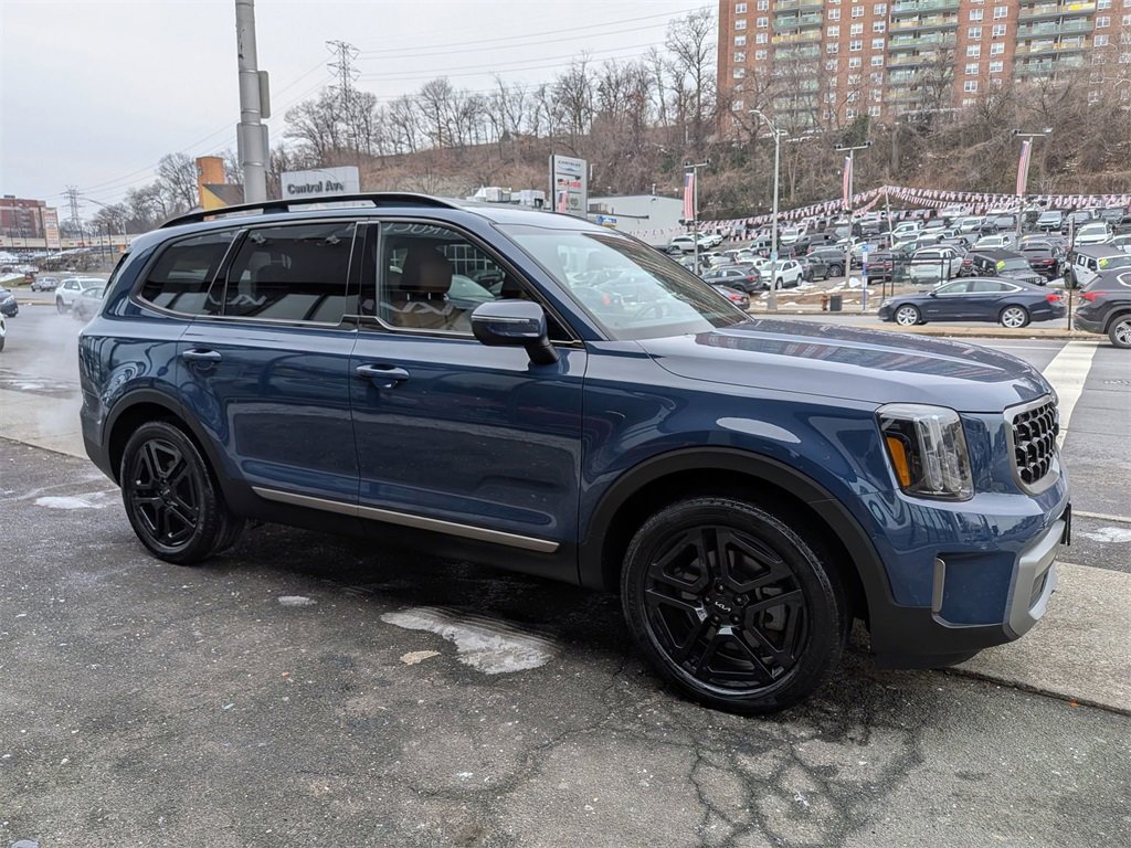 Certified 2023 Kia Telluride EX X-Line image 5