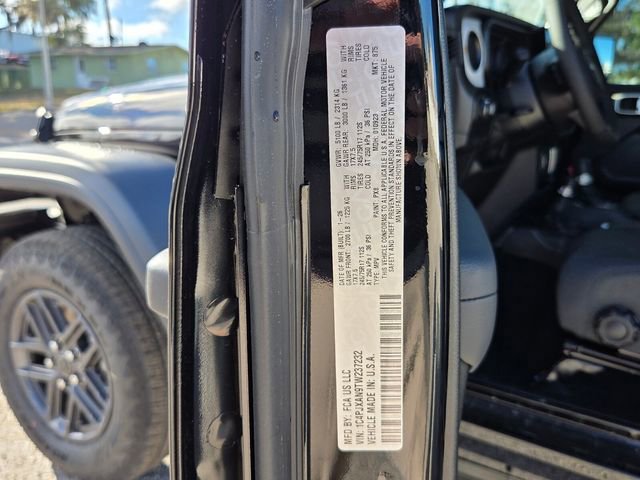 Used 2026 Jeep Wrangler Sport AWD/4WD image 18