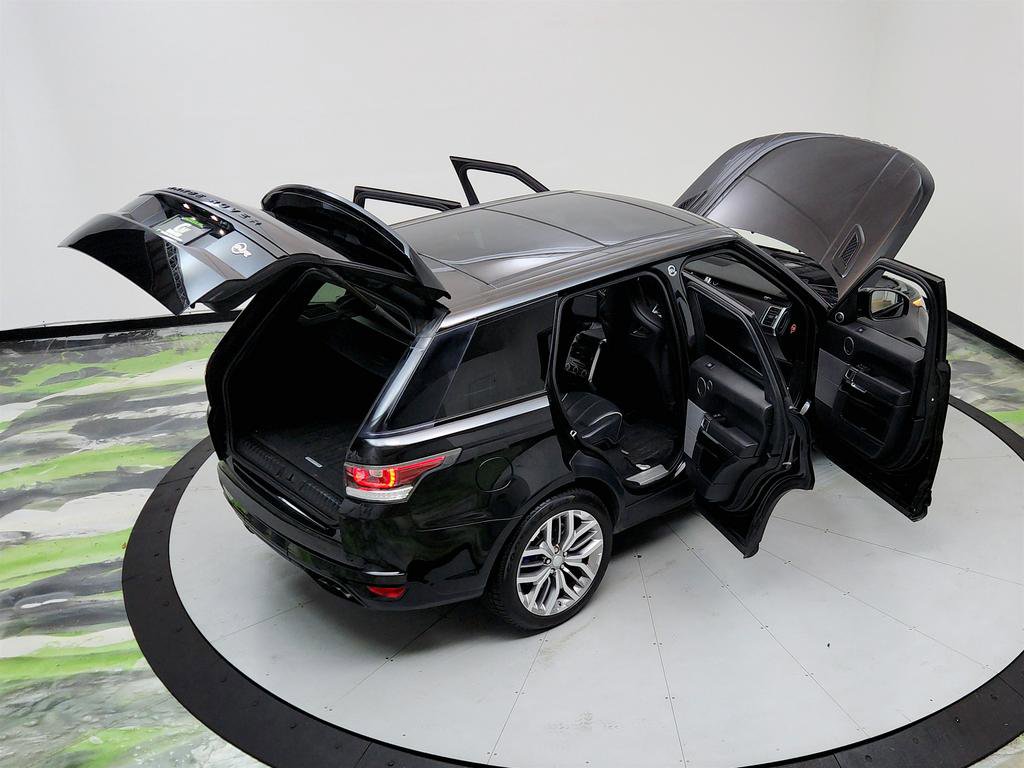 Used 2017 Land Rover Range Rover Sport SVR image 41