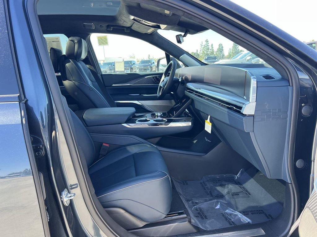 New 2025 Cadillac Escalade IQ Luxury 2 image 35