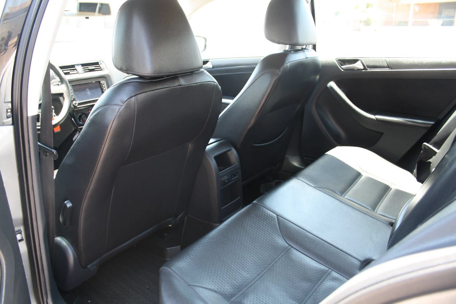 Used 2014 Volkswagen Jetta SE FWD image 18
