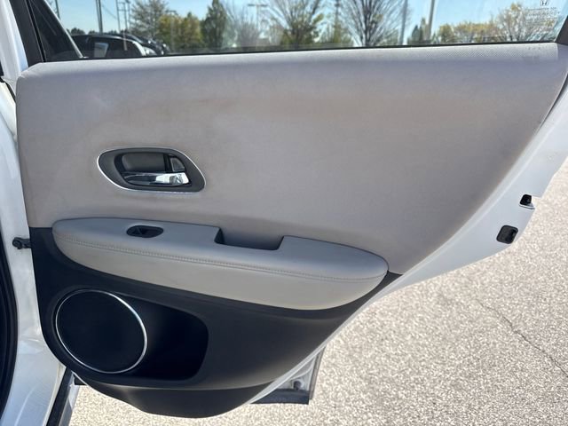 Used 2018 Honda HR-V EX image 16